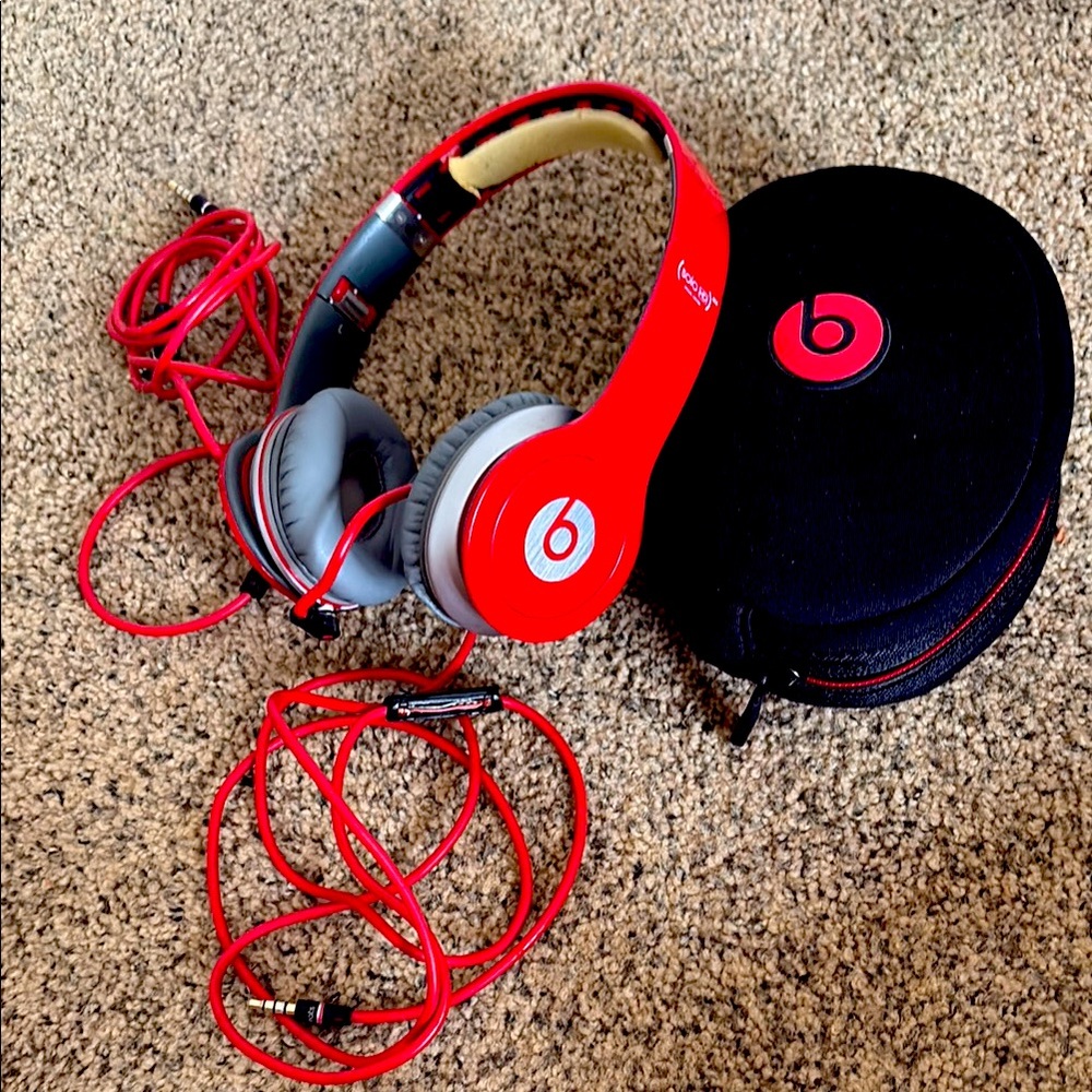 Beats Solo Headphones by Dr Dre